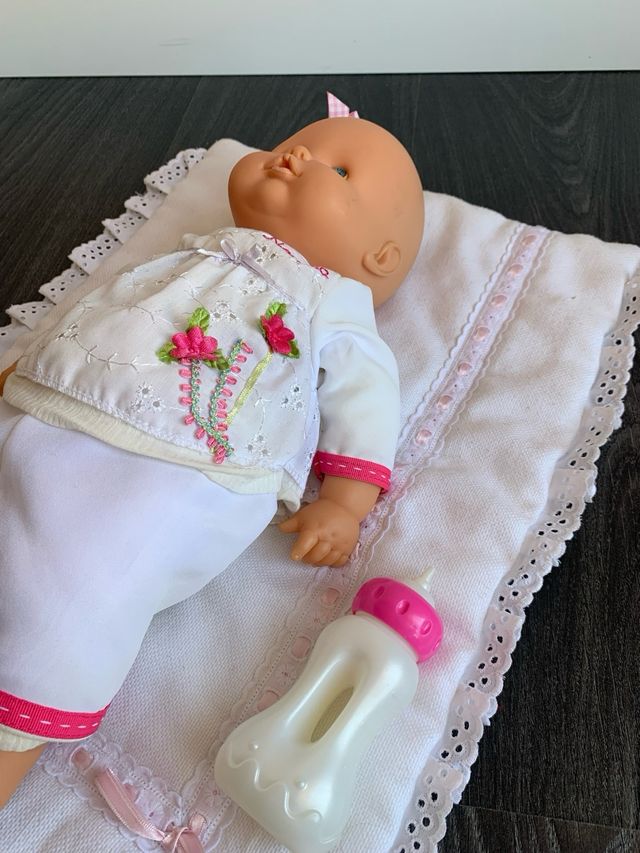 nenuco bebe con accesorios