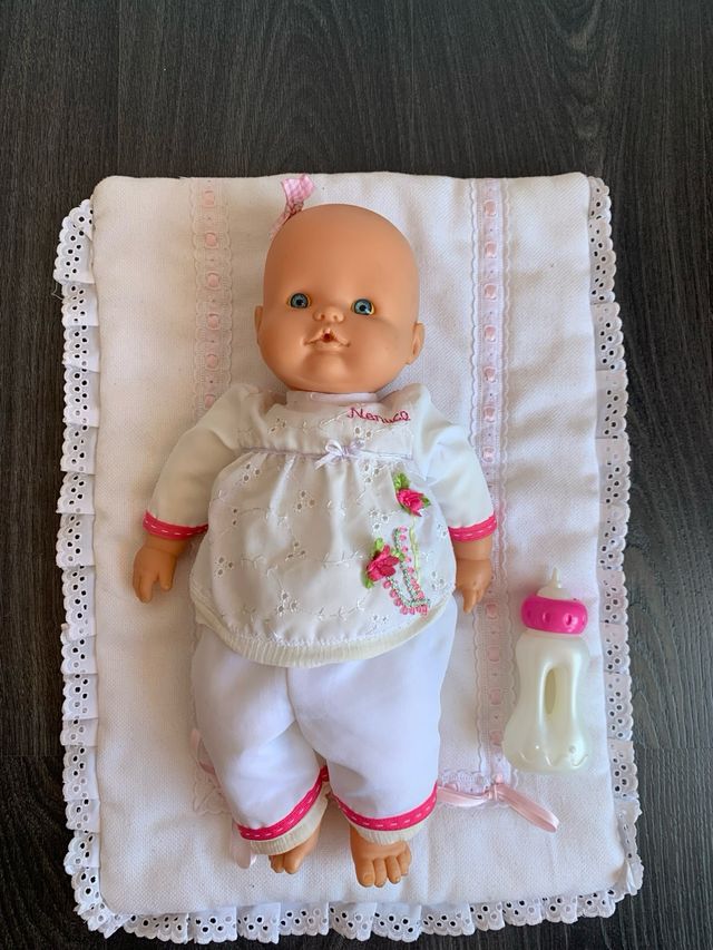 nenuco bebe con accesorios