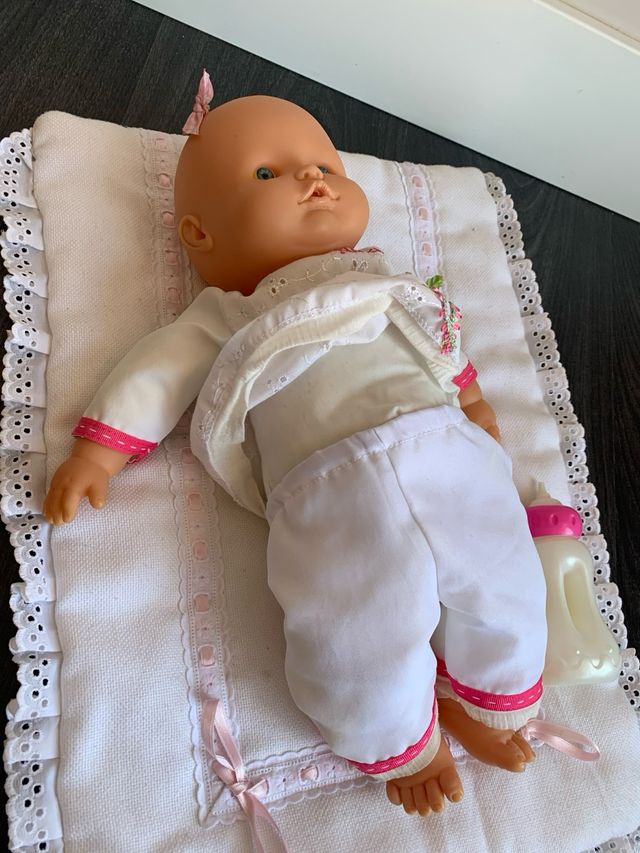 nenuco bebe con accesorios