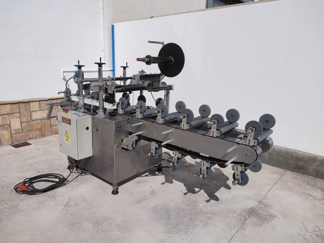 MÁQUINA ETIQUETADO TUBOS CILINDRICOS