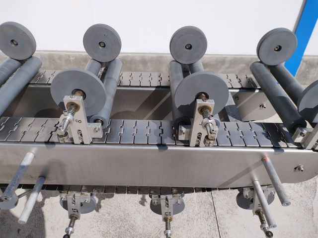 MÁQUINA ETIQUETADO TUBOS CILINDRICOS