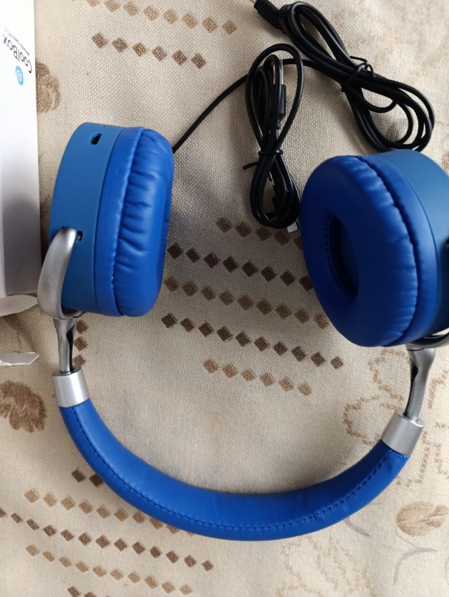 Cascos inalámbricos nuevos