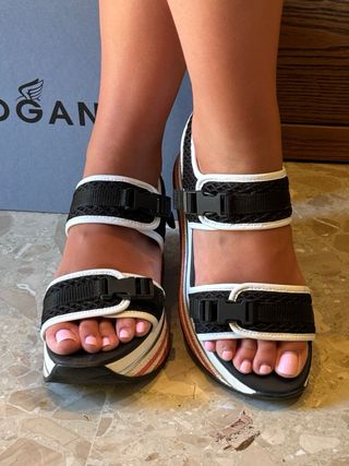 Sandalias HOGAN.