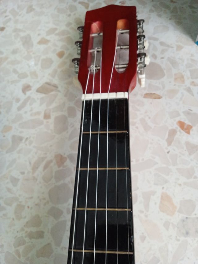 Guitarra nueva
