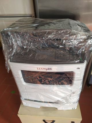 Impresora multifunción en muy buen estad