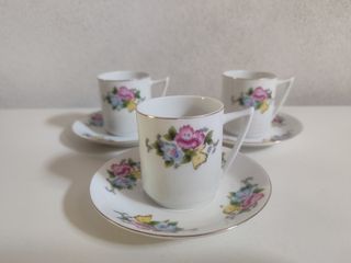 Set 3 tazzine con piattino