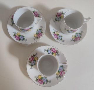 Set 3 tazzine con piattino