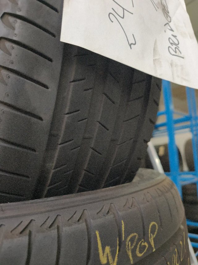 245/40R21 100Y Bridgestone RUNFLAT