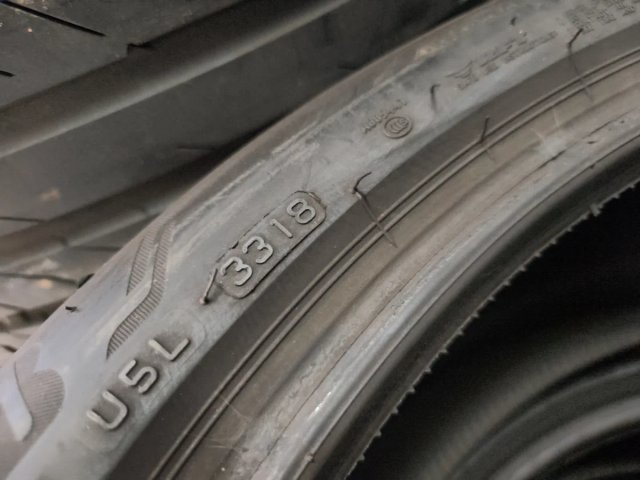 245/40R21 100Y Bridgestone RUNFLAT