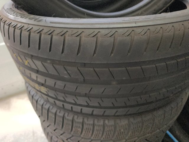 245/40R21 100Y Bridgestone RUNFLAT