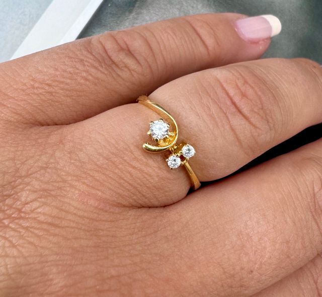 Anillo de oro 18K