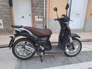 Moto scooter 49cc Aprilia Scarabeo
