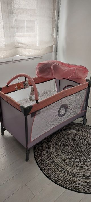 Cuna de viaje(con extras)