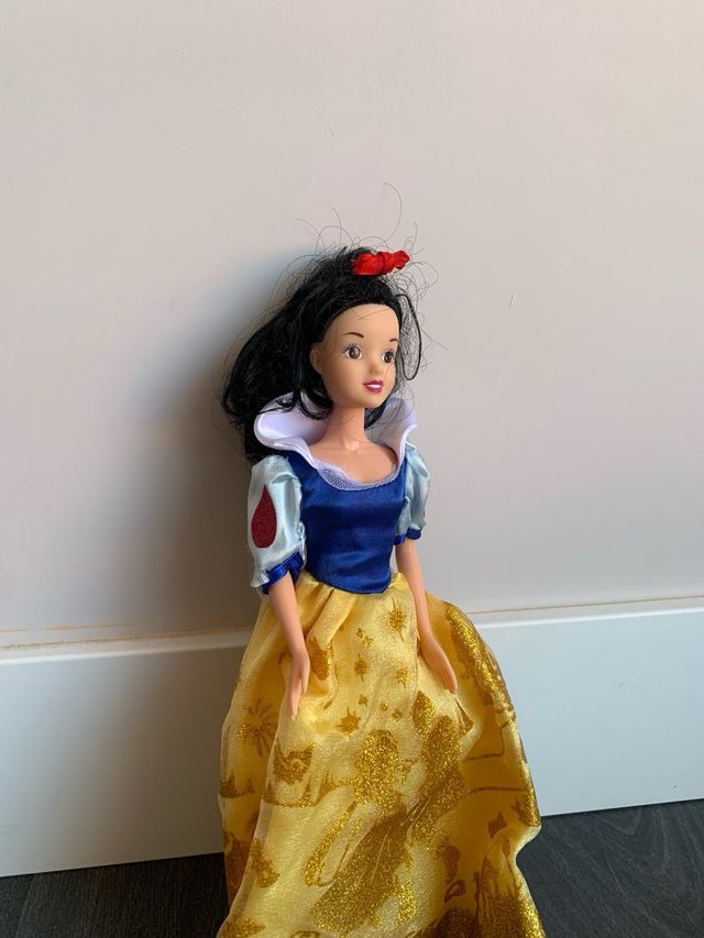 barbie blancanieves