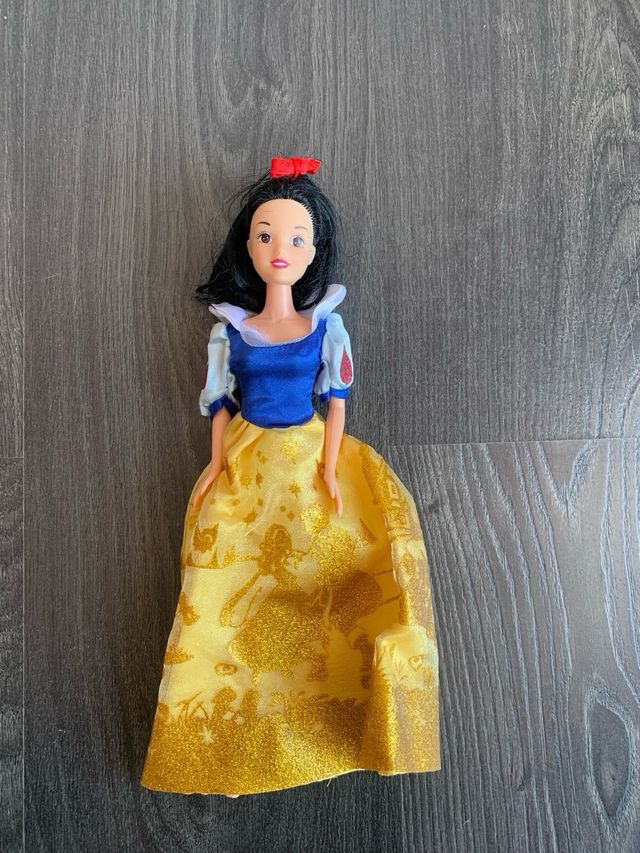 barbie blancanieves