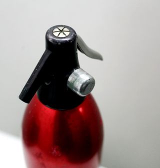 Sifone per seltz oggetto in acciaio inox bordeaux