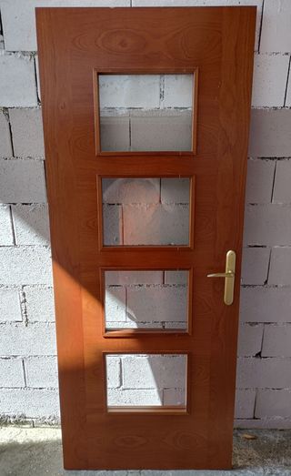 Puerta interior de cristales-madera casa
