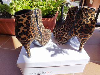 Zapatos tacón animal print