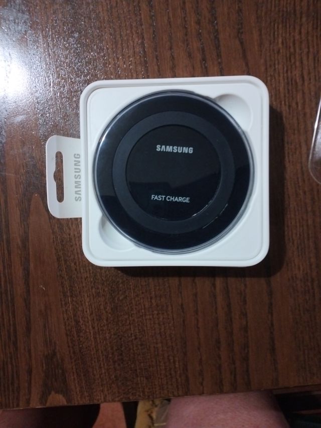 Caricabatterie telefonini wireless 