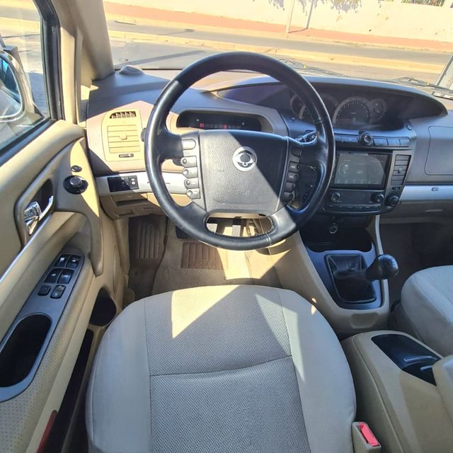 Ssangyong Rodius 2.7 Xdi 7 PLAZAS. ITV 12 meses