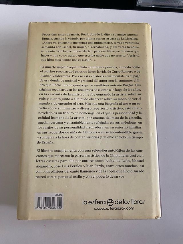 Disco de vinilo y libro de Rocío Jurado.