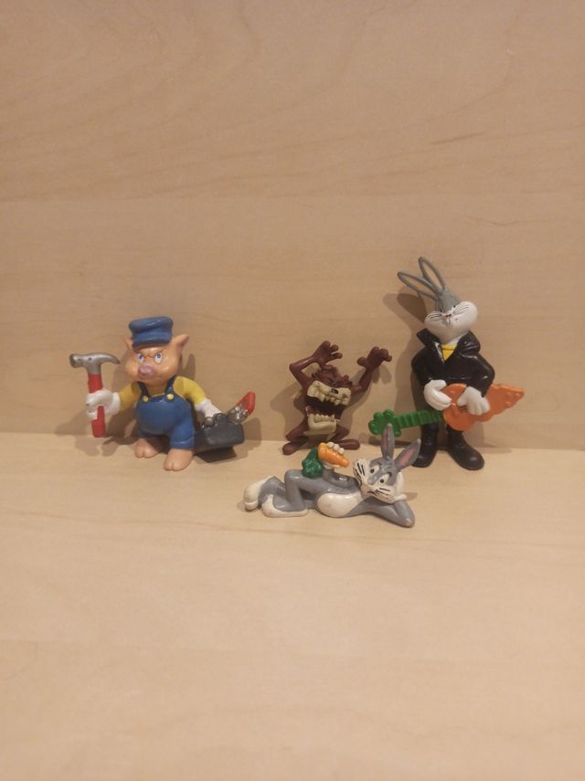 Muñecos de goma Warner.