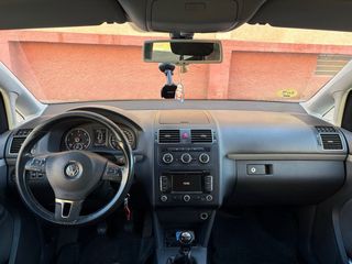 Volkswagen Touran 2013