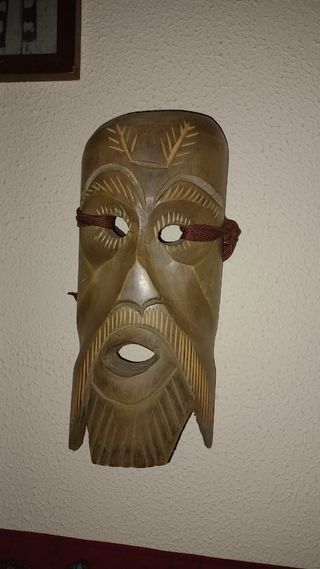 Maschera etnica legno