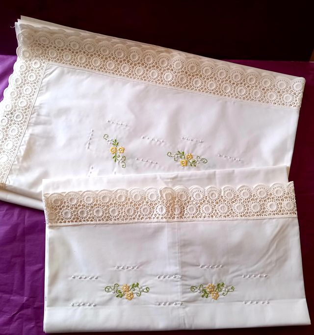 Sábana bordada