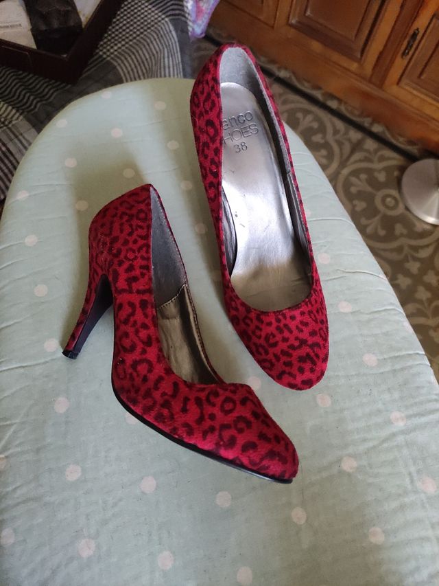Zapatos , salón tacón 👠