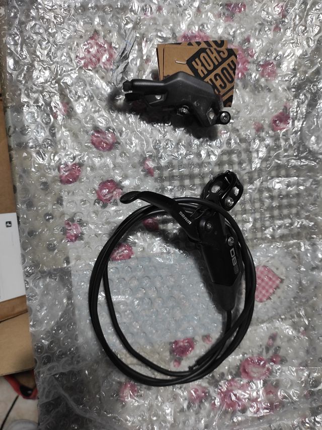 Frenos 4 pistones SRAM DB8