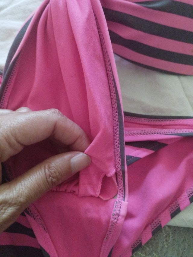 Bikini fucsia rayas