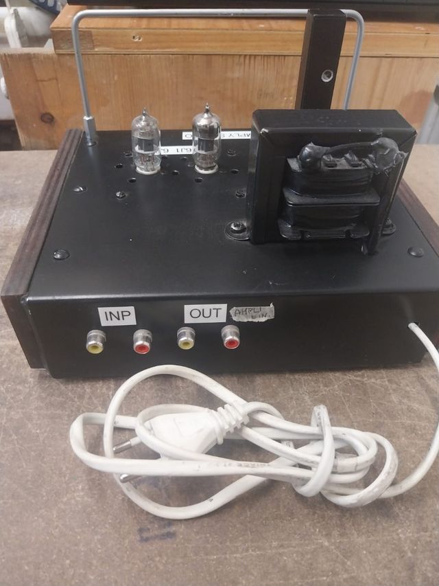 Preamplificatore valvolare autocostruito