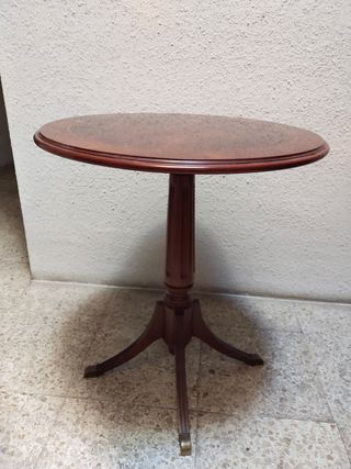Mesa auxiliar de salón 