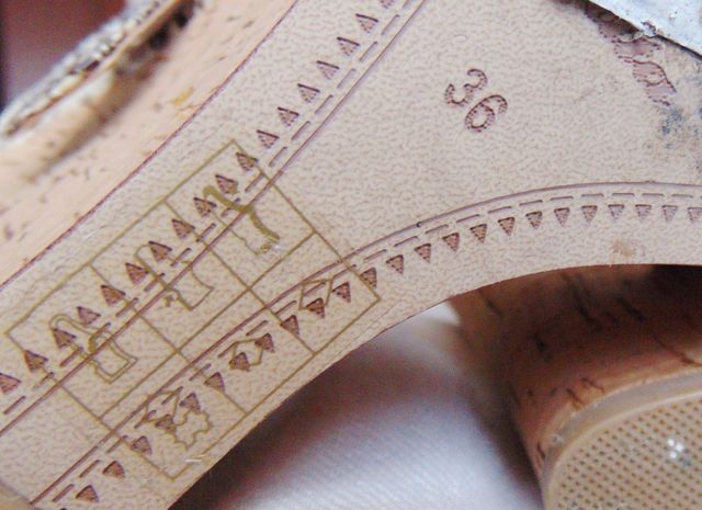 Sandali Bata finitura Coccdrillo marrone-beige 36