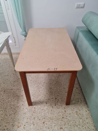 Mesa con Cristal y 3 sillas