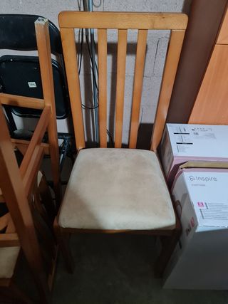 Mesa con Cristal y 3 sillas