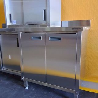 💥​ Mobiliario de acero. Hostelería