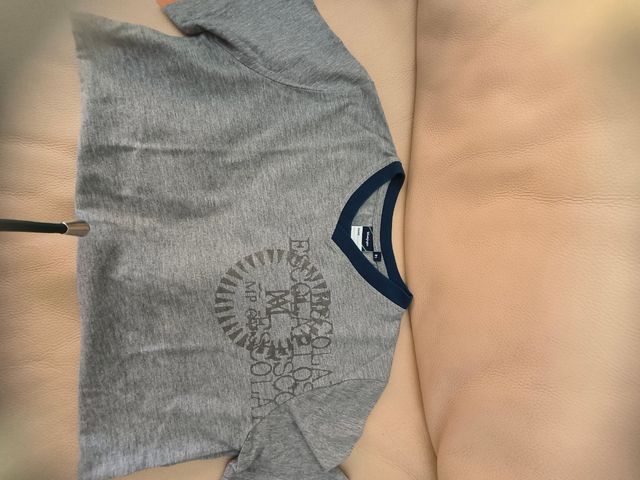 Camiseta uniforme gris.Escolapios.Talla 14