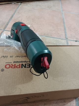 Forbici taglia bordi a batteria 