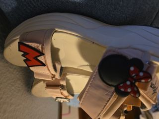 Sandalias técnicas Zara