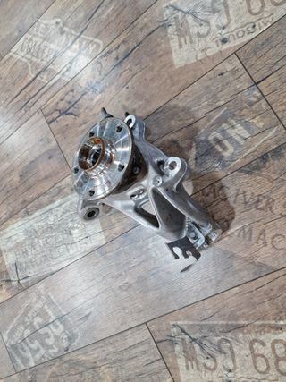 Mangueta completa con buje VW Golf MK8 Gti