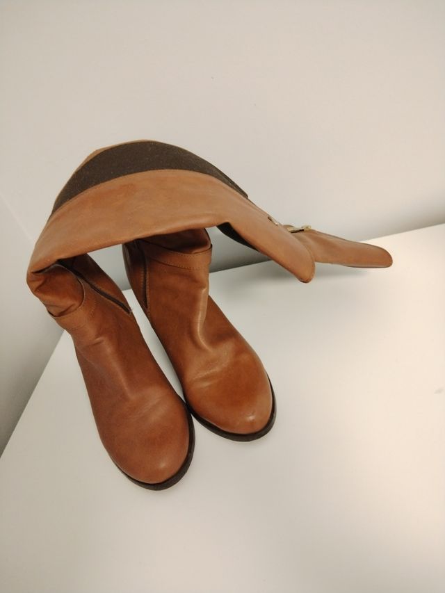 Botas de caña alta marca Bata