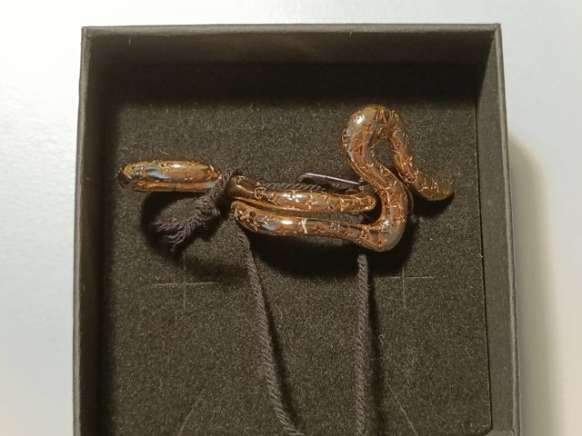Louis Vuitton serpent monogram ring