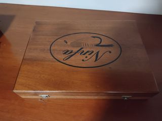 Caja para moscas de pesca