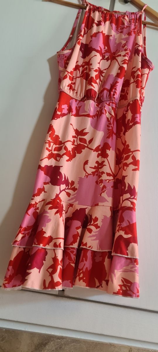 Vestido de verano coral y rosa. M