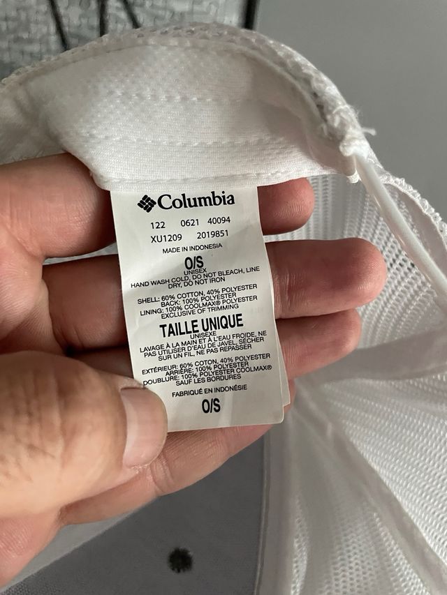 Gorra columbia happy camper