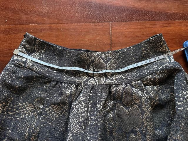 Minifalda brocado abullonada