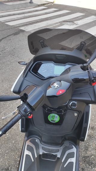 Moto Peugeot Metropolis