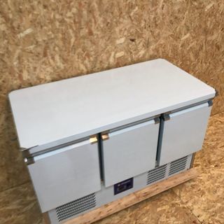 BC🕸️​ - Mesa Fría Refrigerada 3 Puertas